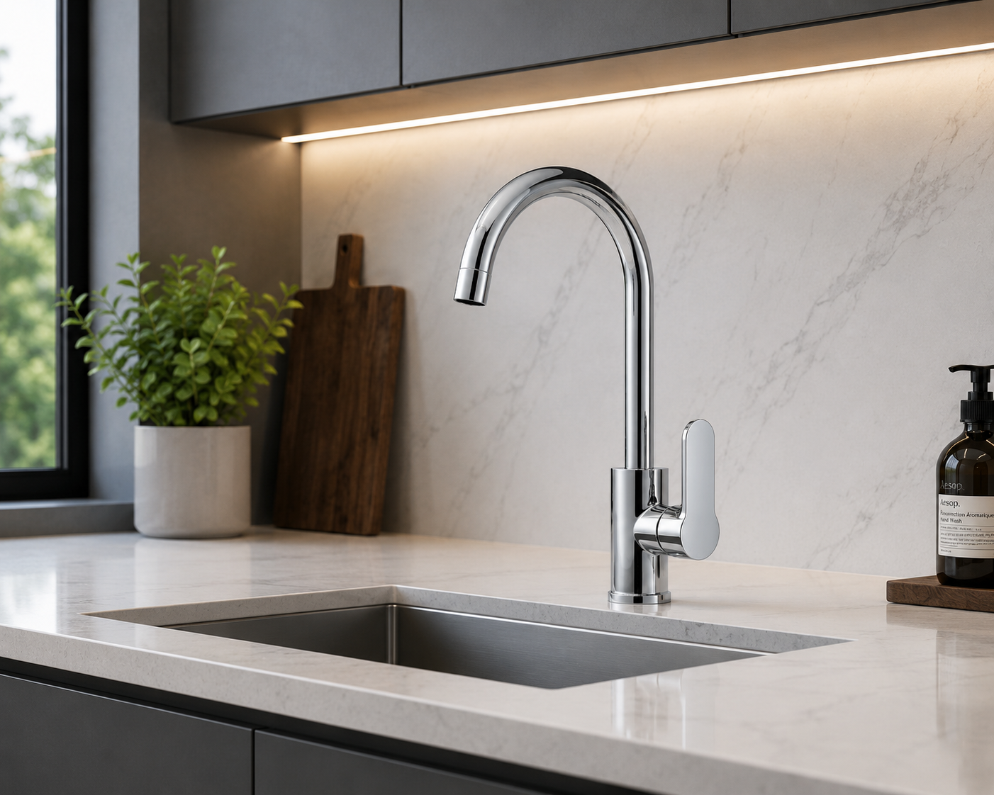 Modern Chrome High-Arc Kitchen Sink Mixer Tap | Single Handle 360° Swivel Hot & Cold Faucet